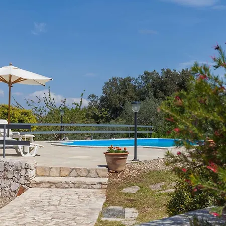 Trullo Nora Villa *